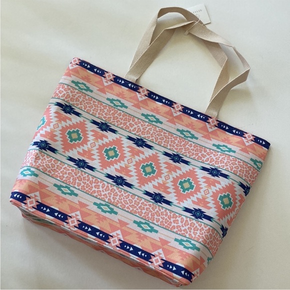 Jumbo Boho Aztec Print Beach Tote - Picture 6 of 11